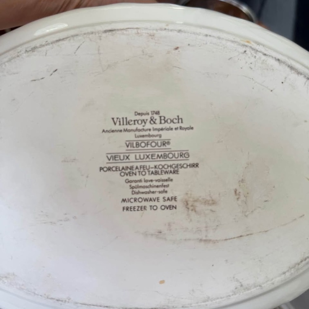 Villeroy & Boch Vieux Luxembourg Tureen
Blue Floral Casserole Dish - Picture 7 of 10